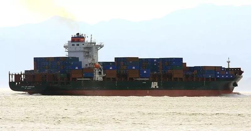 国际海运,散货拼箱和整柜船期面临严重延误,集装箱搁浅受损