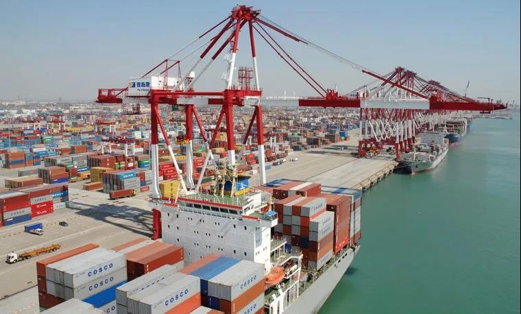 八大枢纽港口集装箱吞吐量同比增长8.7%
