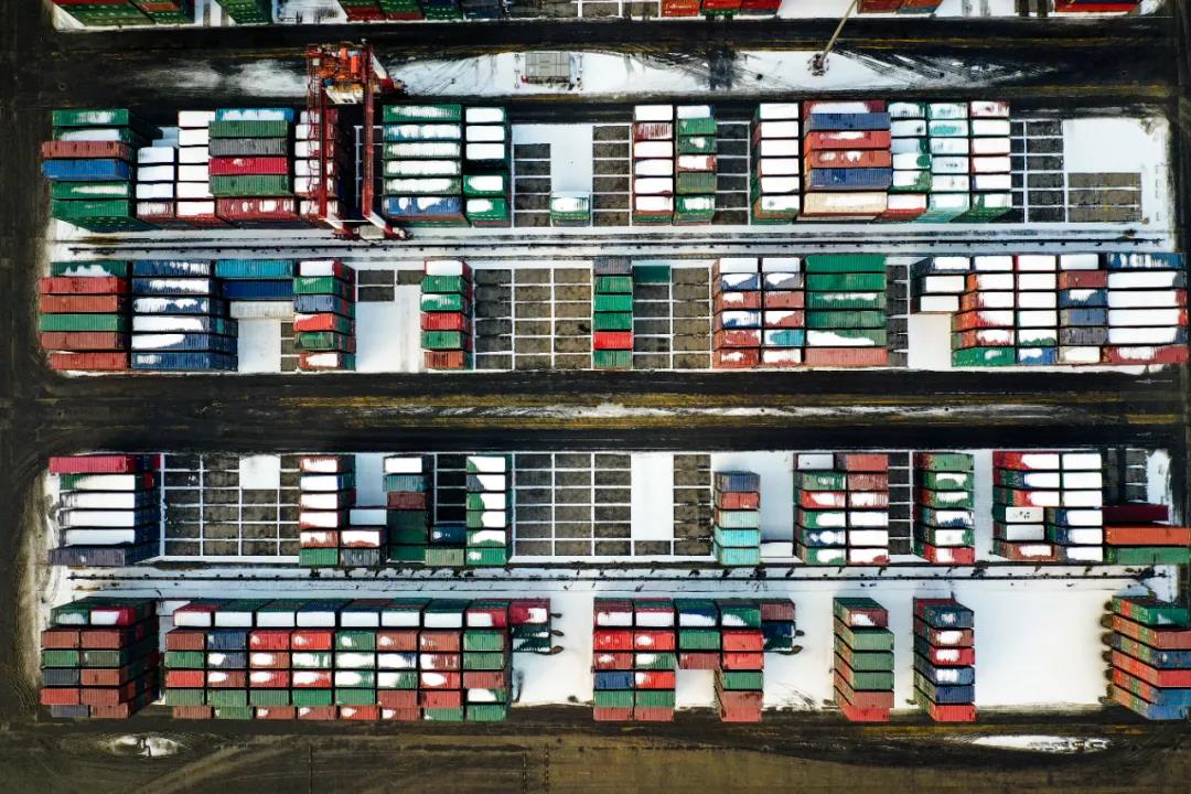 八大枢纽港口内贸集装箱业务增势强劲