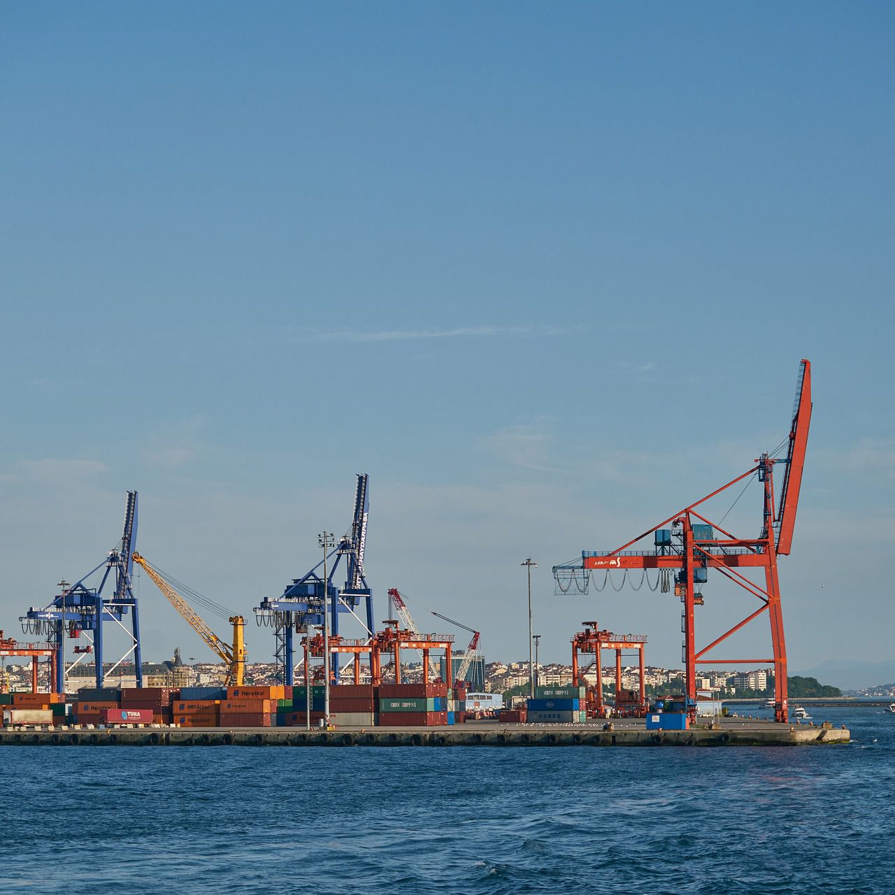 美东港口2022展望：货运量将持续强